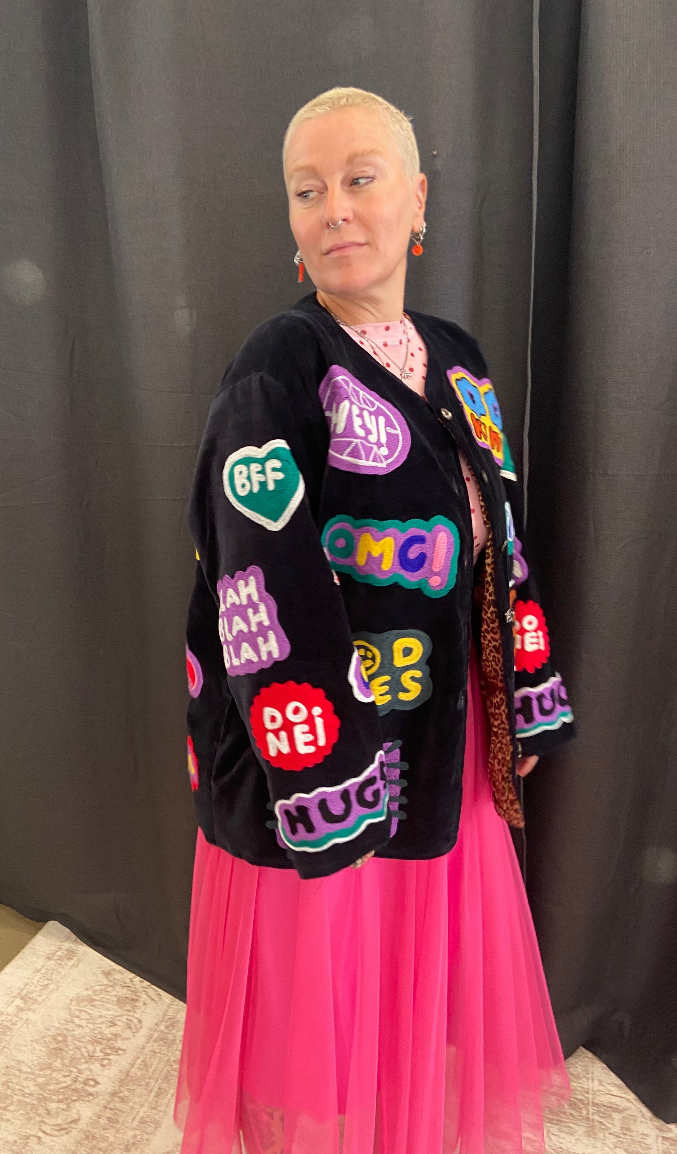 TOUT Velvet Jacke – Self Love Club