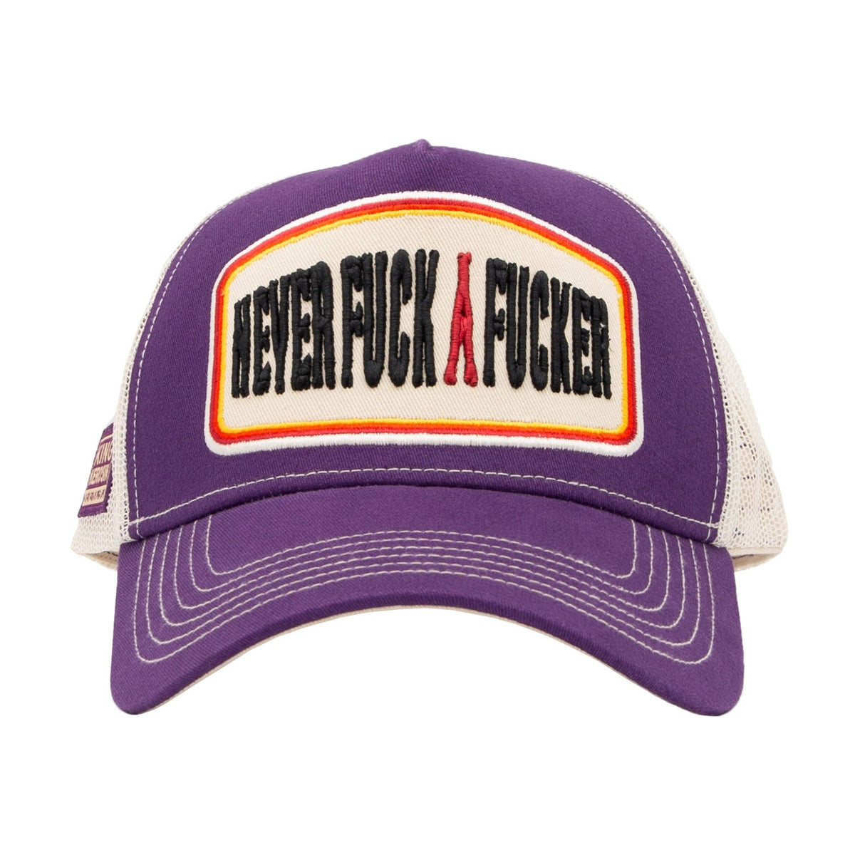 Trucker Cap 'Never Fuck A Fucker' in Pflaume