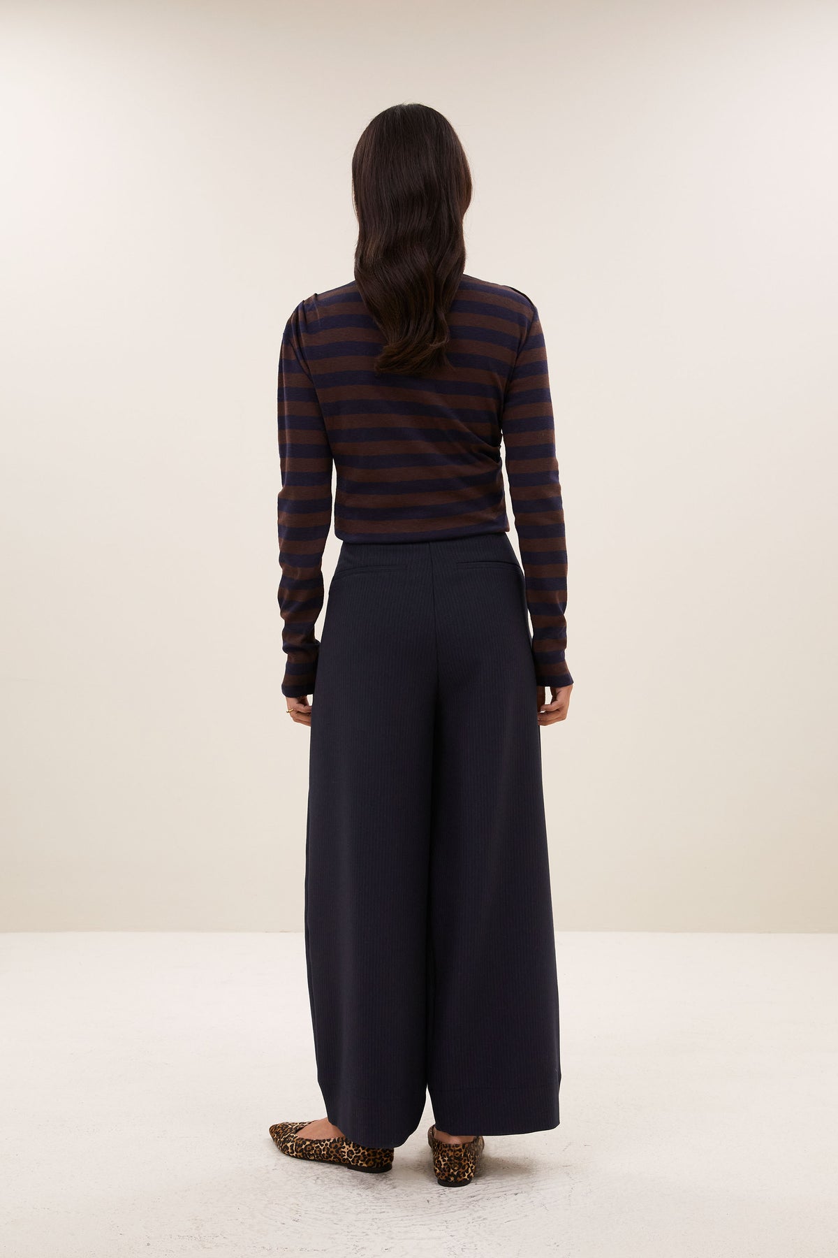 by-bar Leya Big Stripe Top – coffee bean