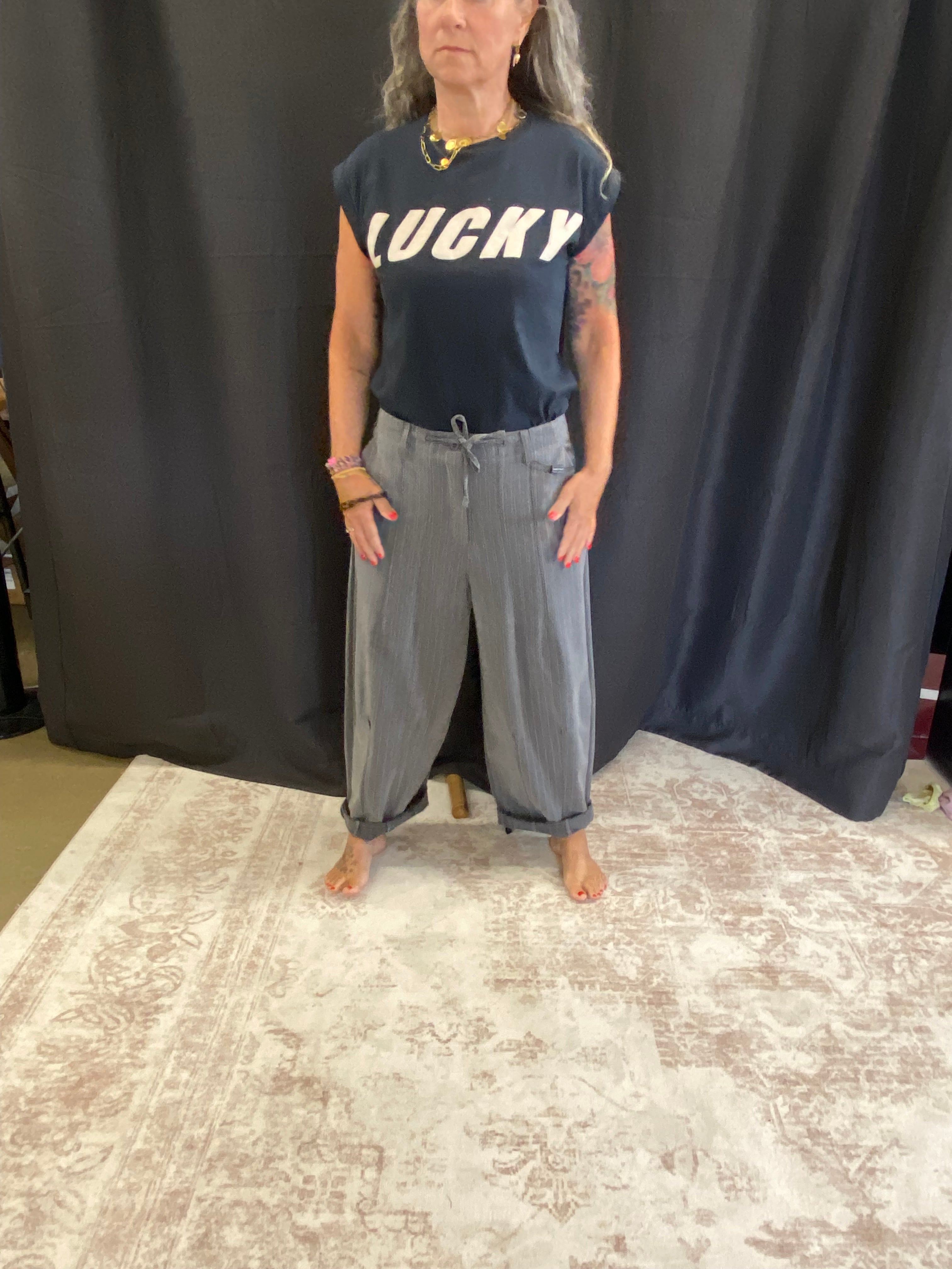 Black Colour Barrel Hose – Grey Pinstripe & beige
