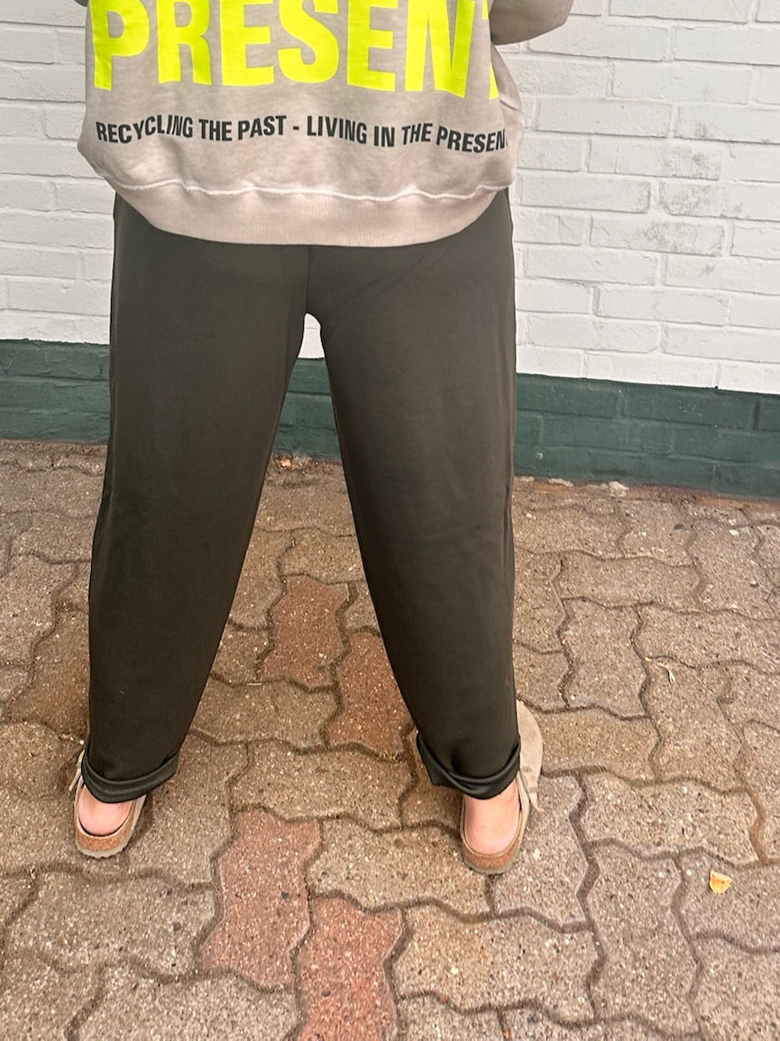 Wasabi- super bequeme lässige Hose – Khaki -38-50/52