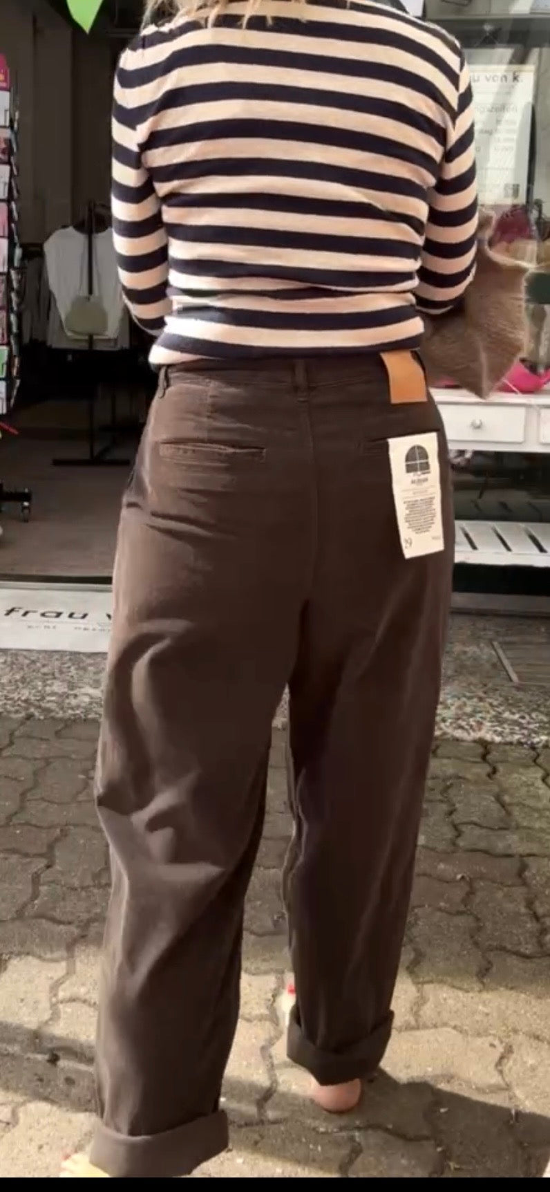 Goldgarn Pfingstberg Slouchy Cordhose braun