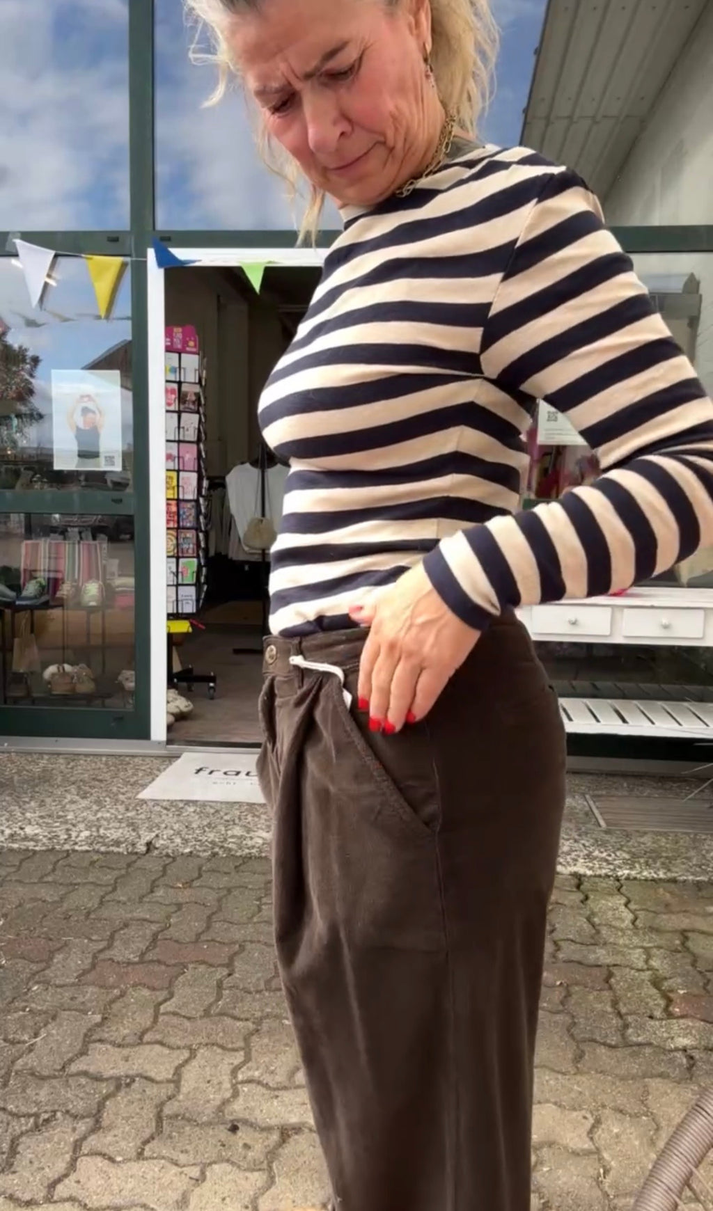 Goldgarn Pfingstberg Slouchy Cordhose braun