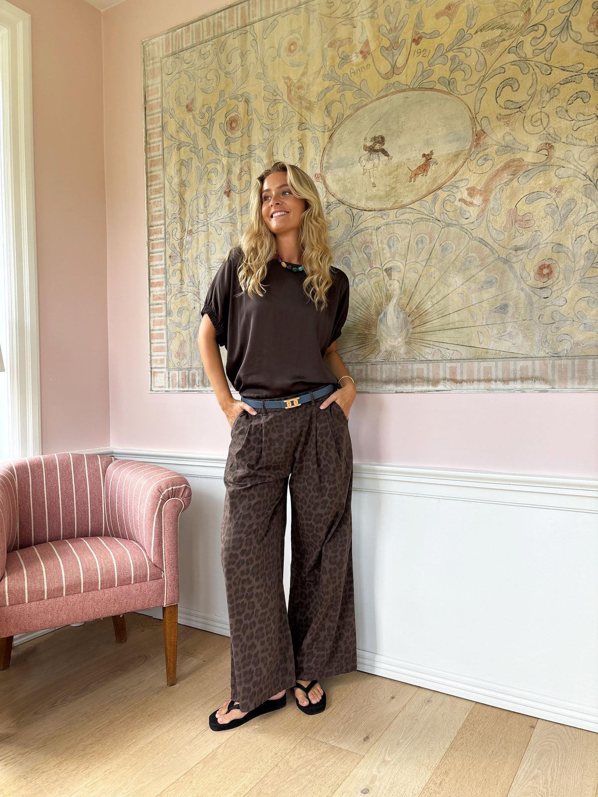 Black Colour Satinbluse – Coffee