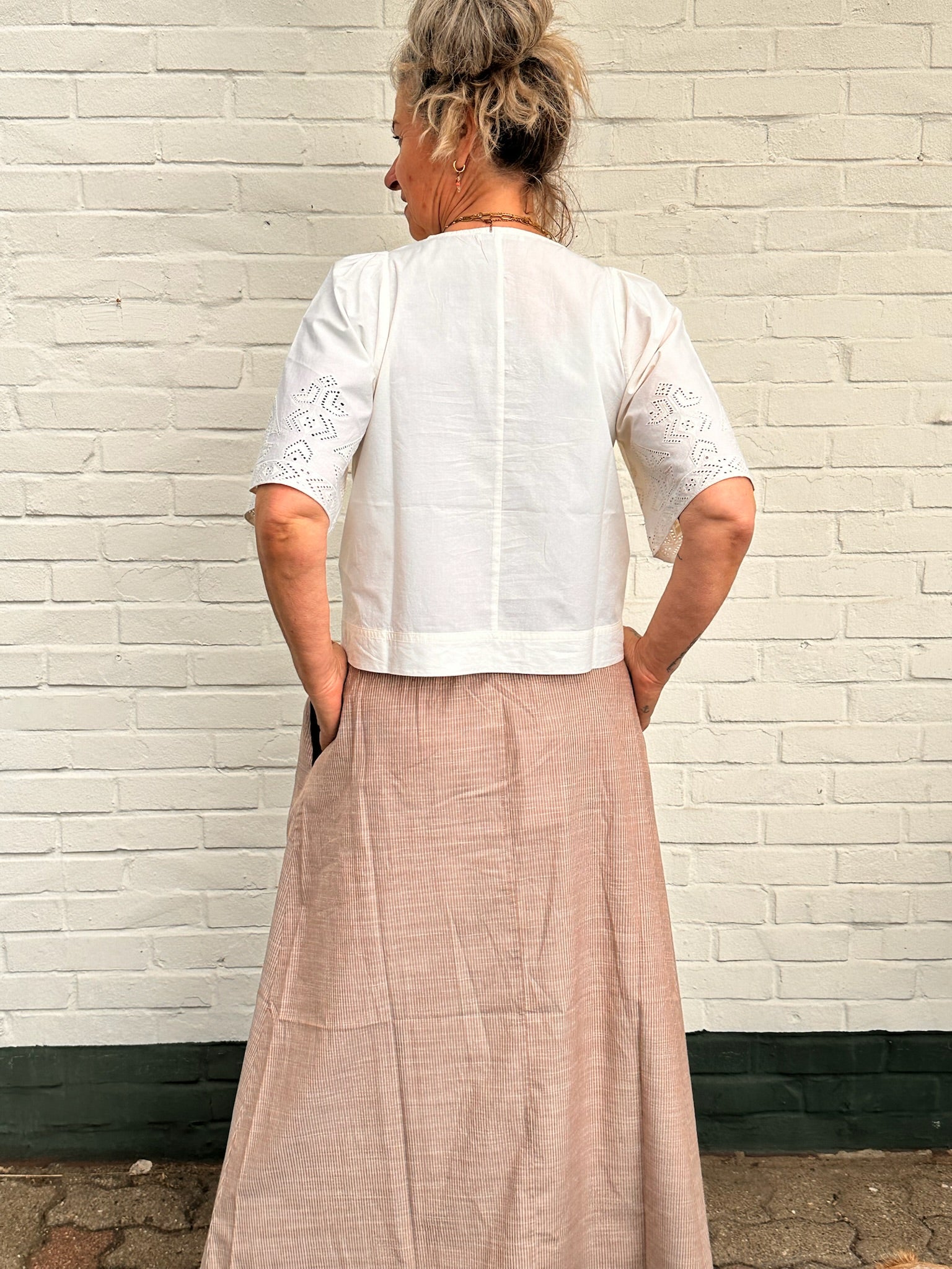 Der leichte Sommer Rock in Sandbeige oder Himmelblau