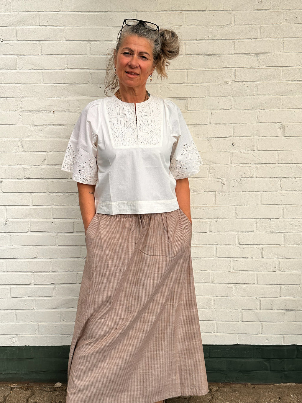 Der leichte Sommer Rock in Sandbeige oder Himmelblau