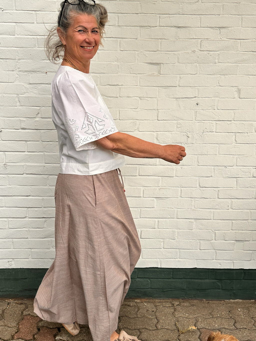 Der leichte Sommer Rock in Sandbeige oder Himmelblau