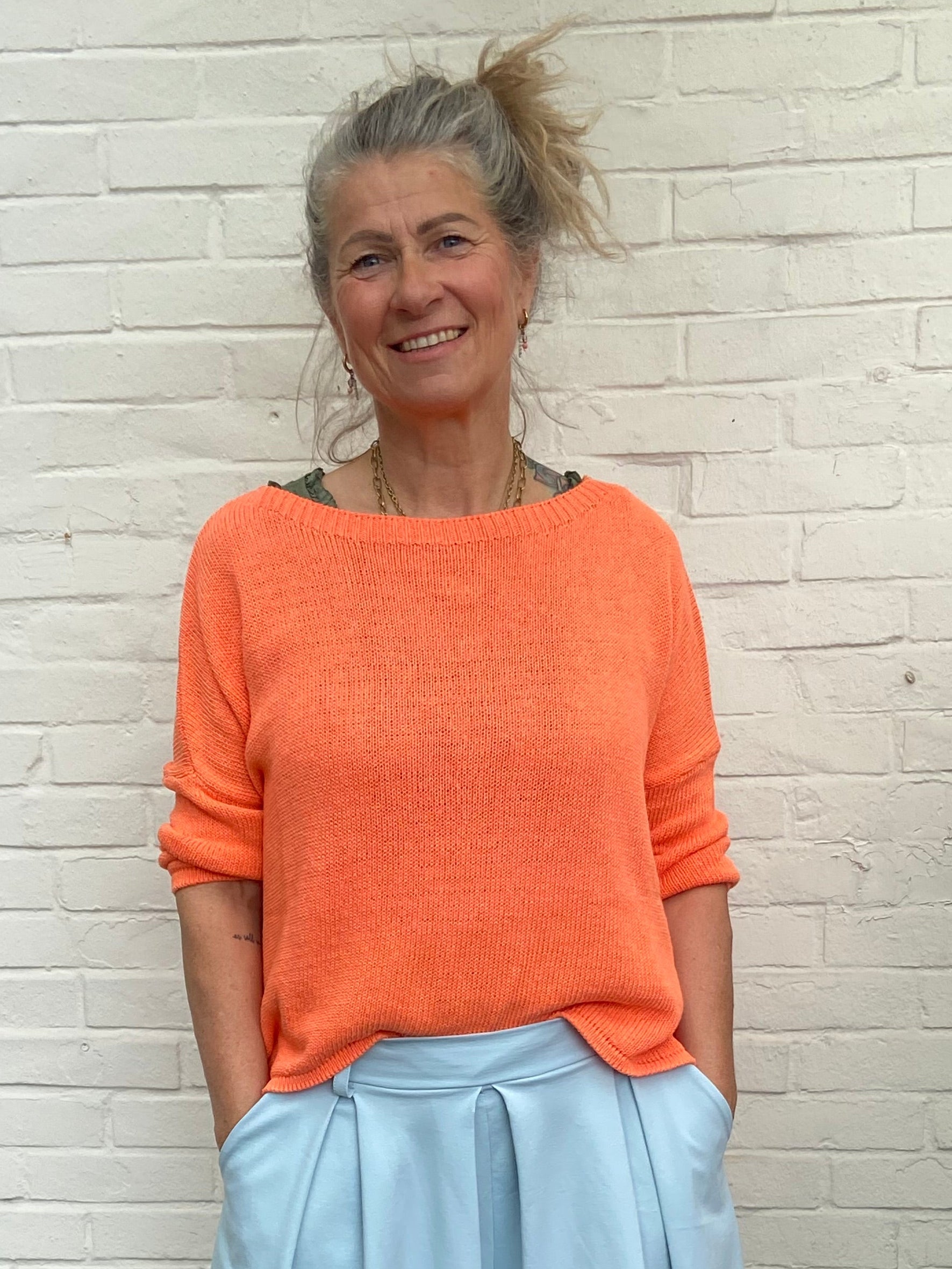 Leichter Strickpullover – One Size orange und pink
