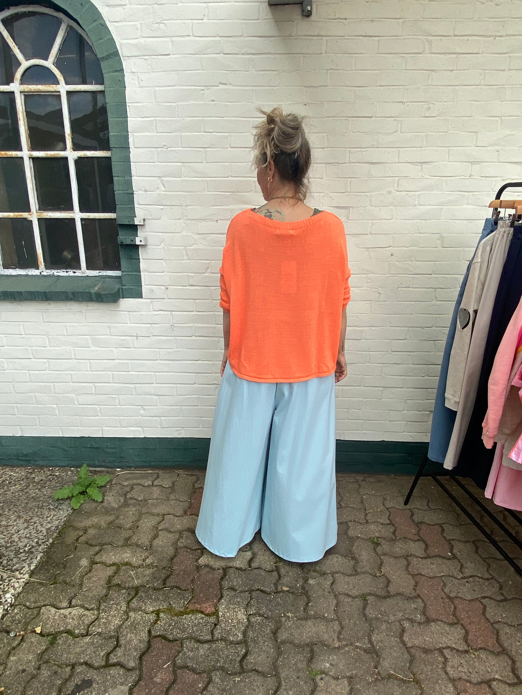 Leichter Strickpullover – One Size orange und pink