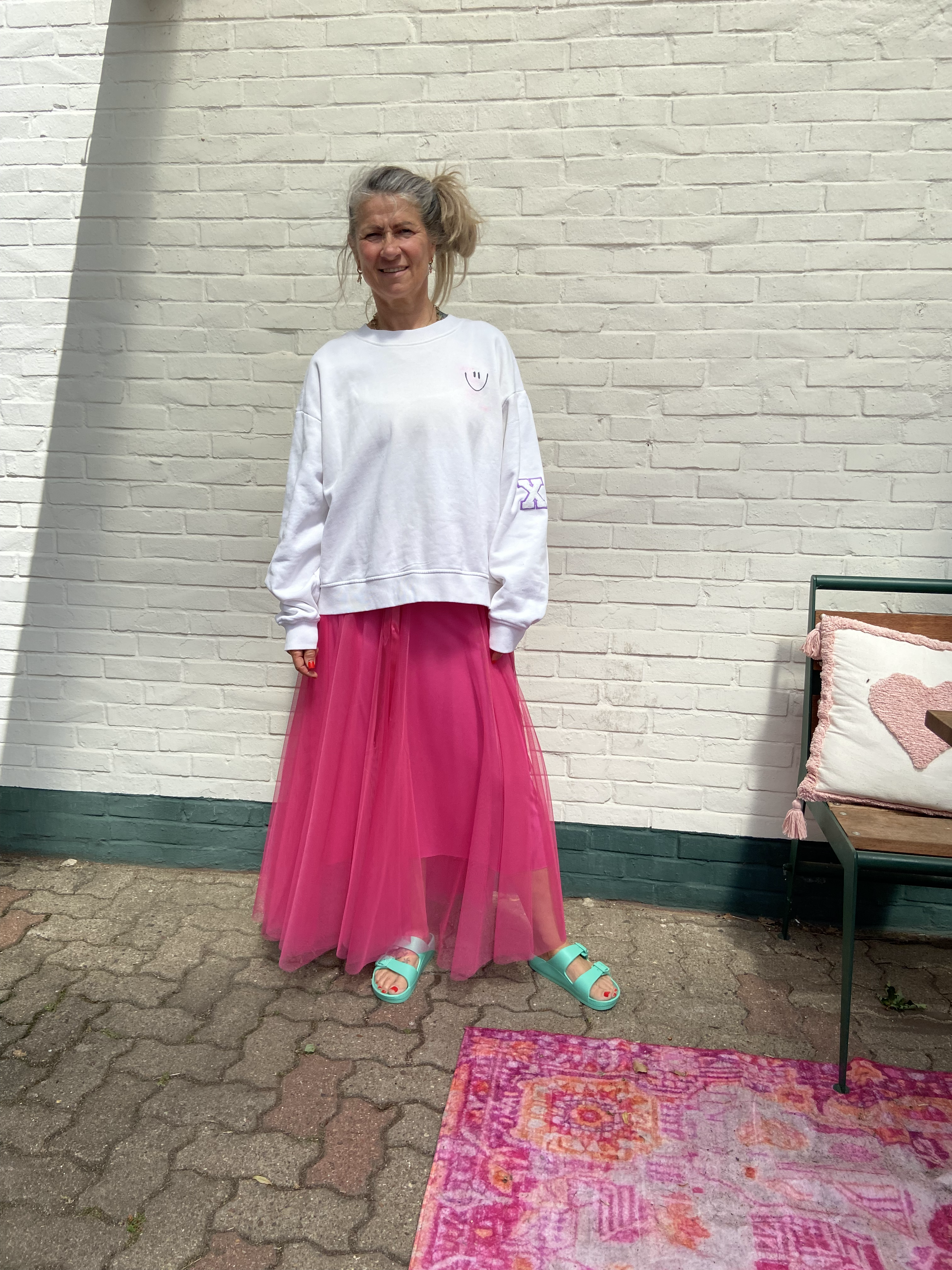 Statement-Sweater „Too Gucci for Your Problem“ – Weiß 3XL