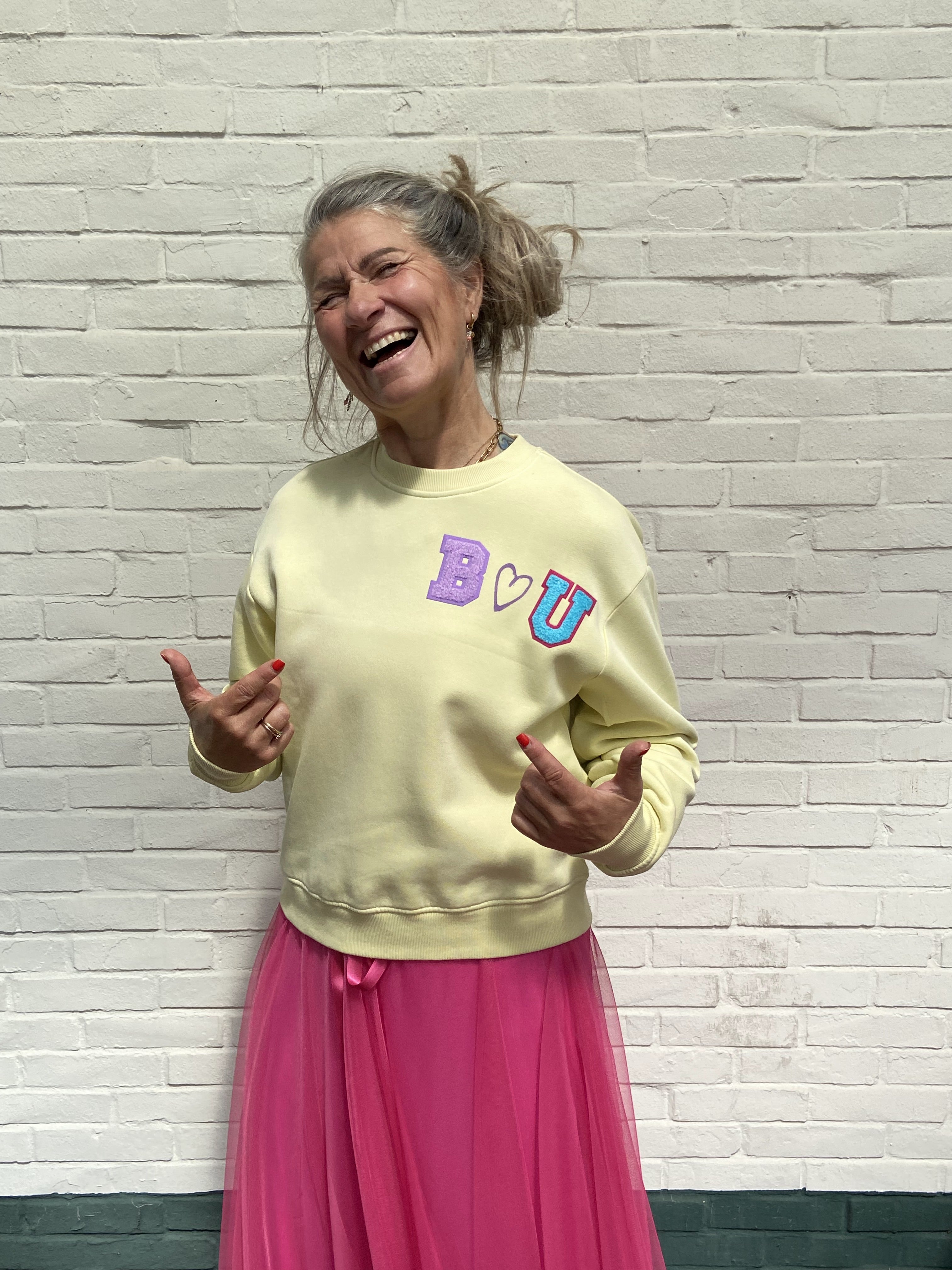 Frau vonk. steht für" BeYOU * Queen of Chaos" Pulli