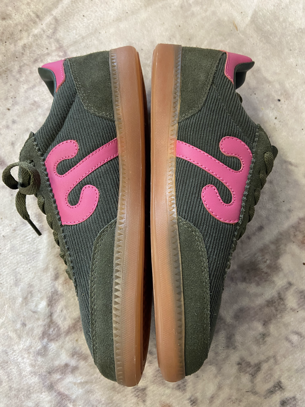 Wushu Ruyi GONG 77 – Olive/Pink