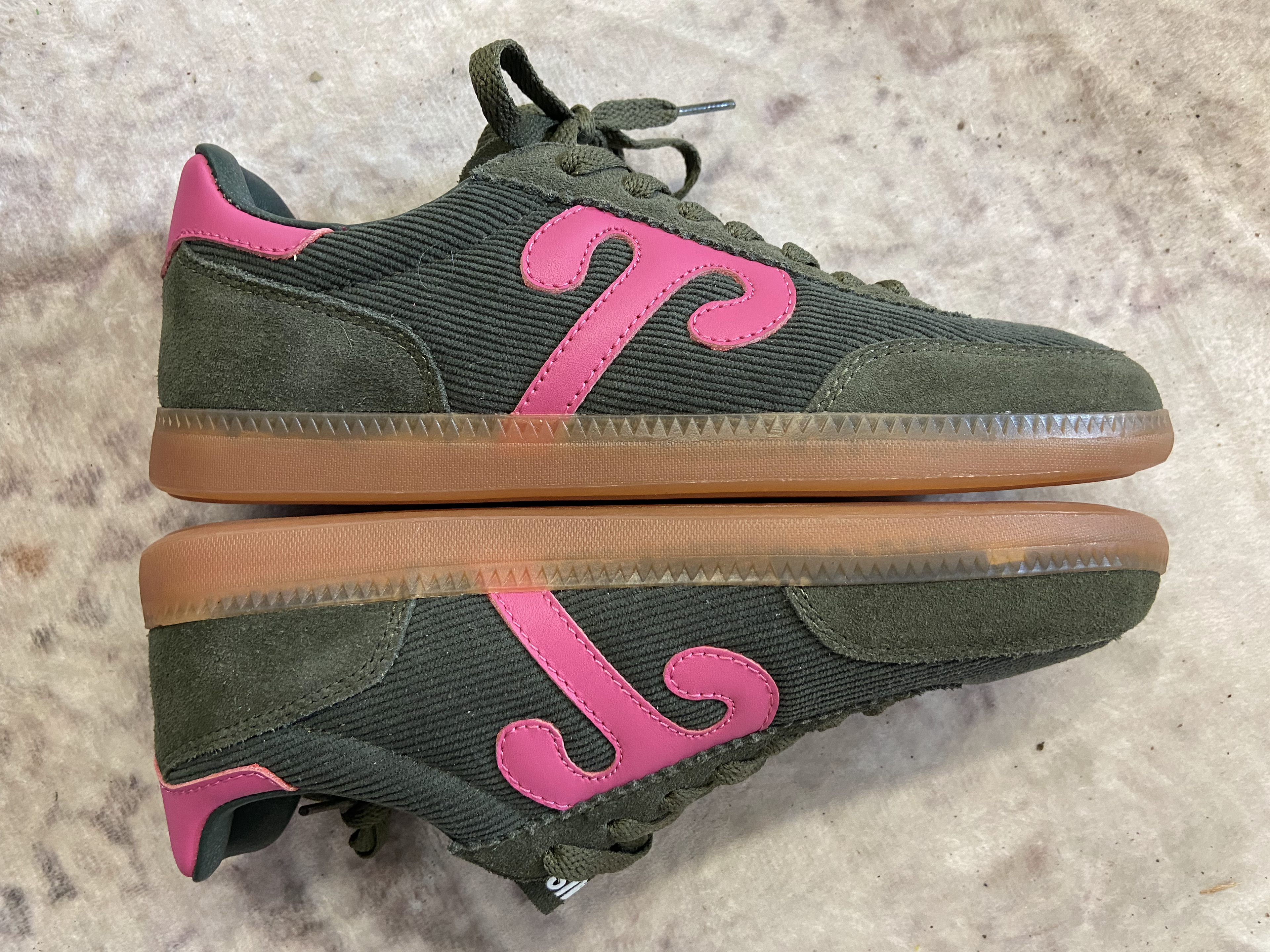Wushu Ruyi GONG 77 – Olive/Pink