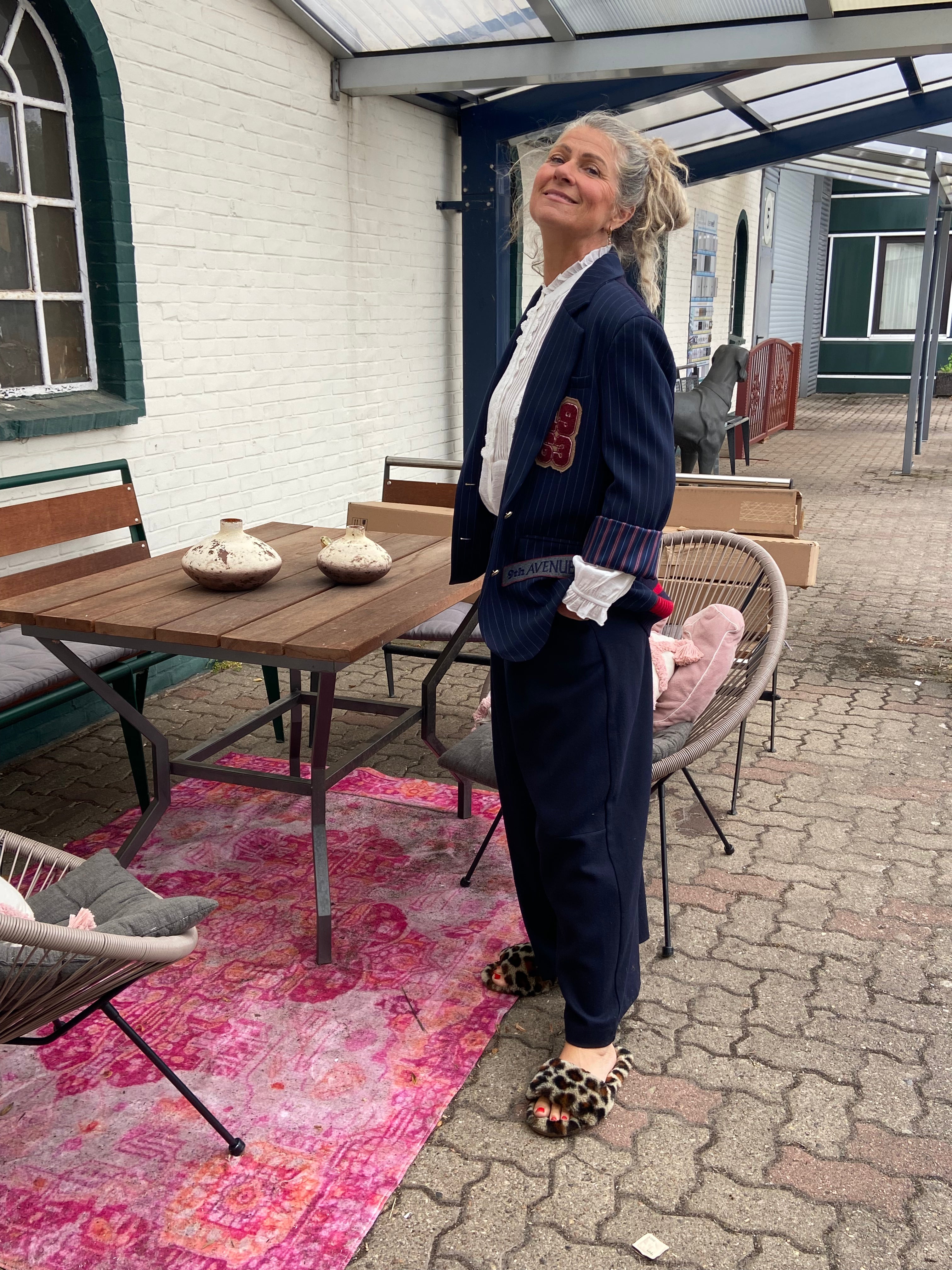 Même Road Oversize-Blazer mit Patches – Navy Nadelstreifen