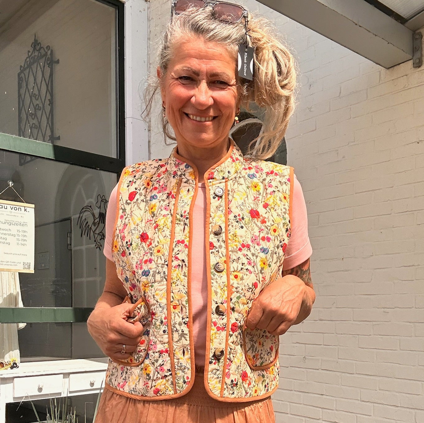 Lollys Laundry Weste – Blumenglück zum Drüberziehen 🌸🤍