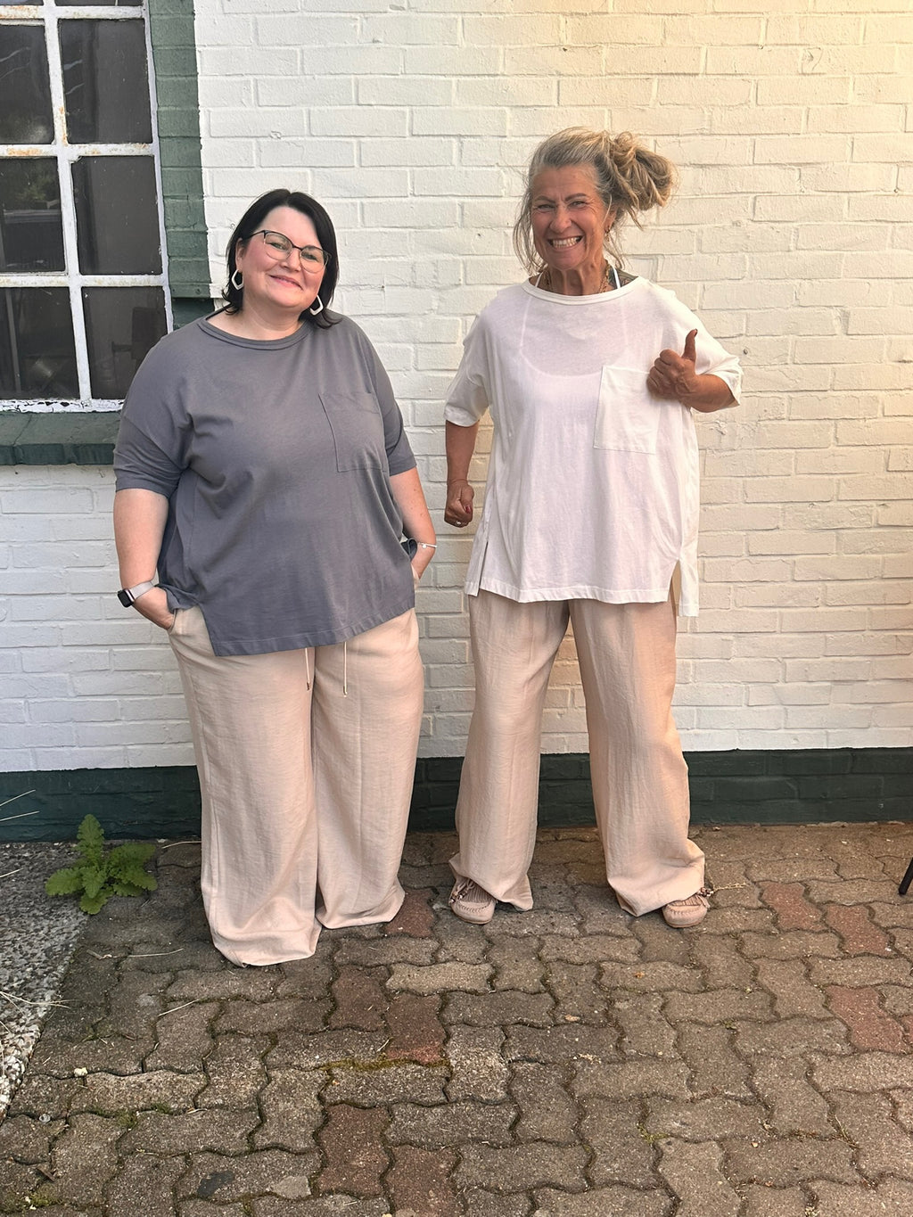 MAT Oversized Shirt – One Size 🤍
