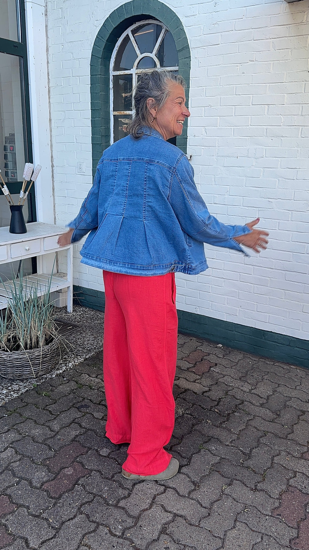 NOEN Jeansjacke – der Klassiker mit dem besonderen Twist 💙