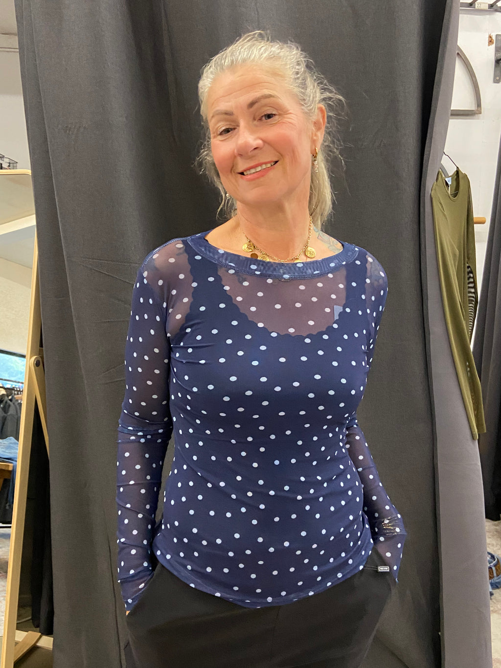 Black Colour Annie Mesh Shirt – blau gepunktet