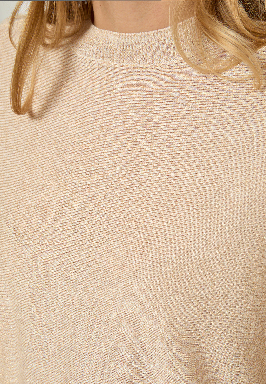 Minus Dana Metallic Bat Sleeve Pullover – Medal gold Metallic