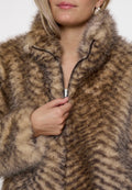 Peppercorn Peggy Faux Fur Jacket – Fossil Brown