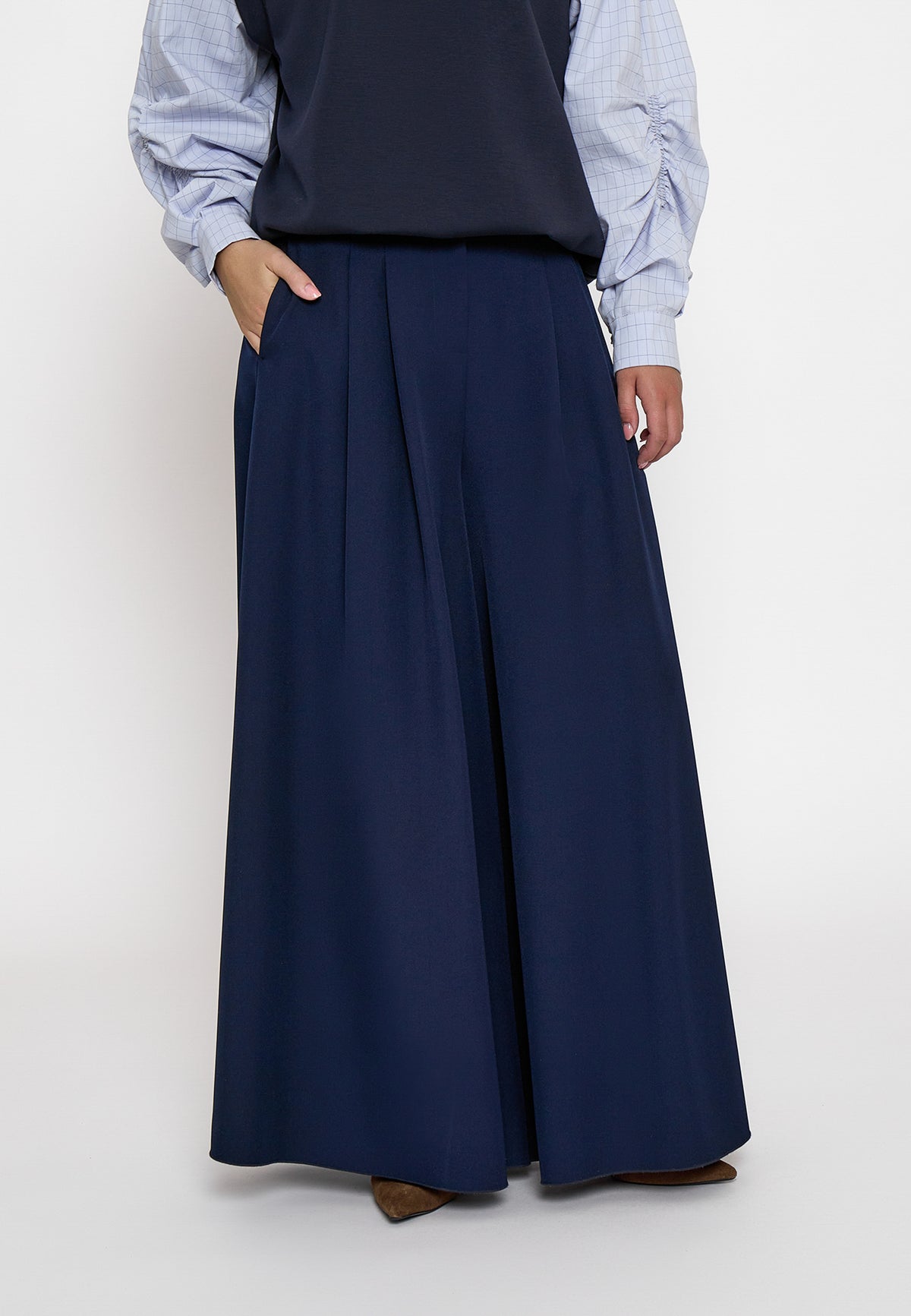 Peppercorn Silia Skirt Pant – Sky Captain
