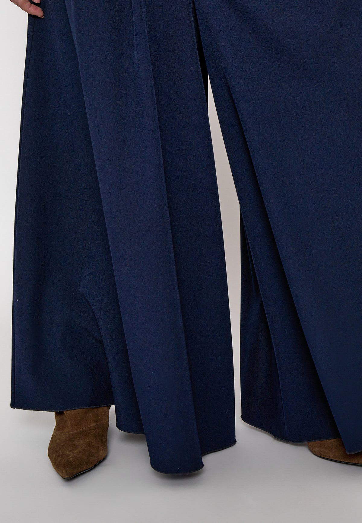 Peppercorn Silia Skirt Pant – Sky Captain