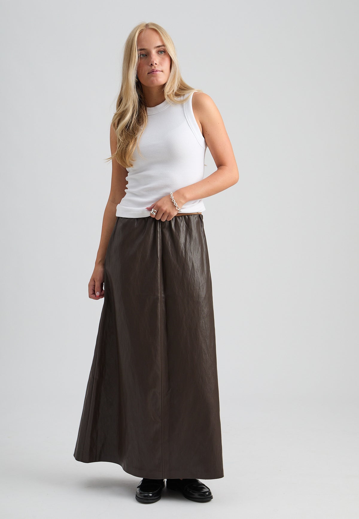 Peppercorn Sage Skirt – Java Brown
