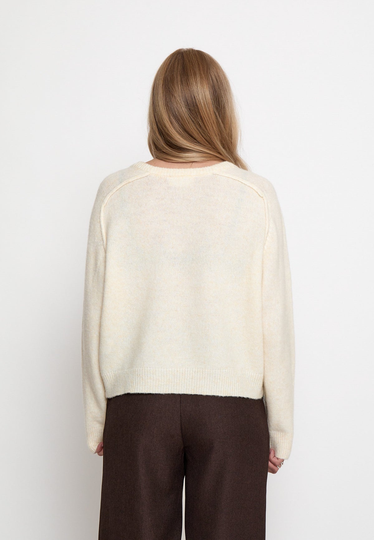 Peppercorn Tirna RWS V-neck Pullover – Fog Sand