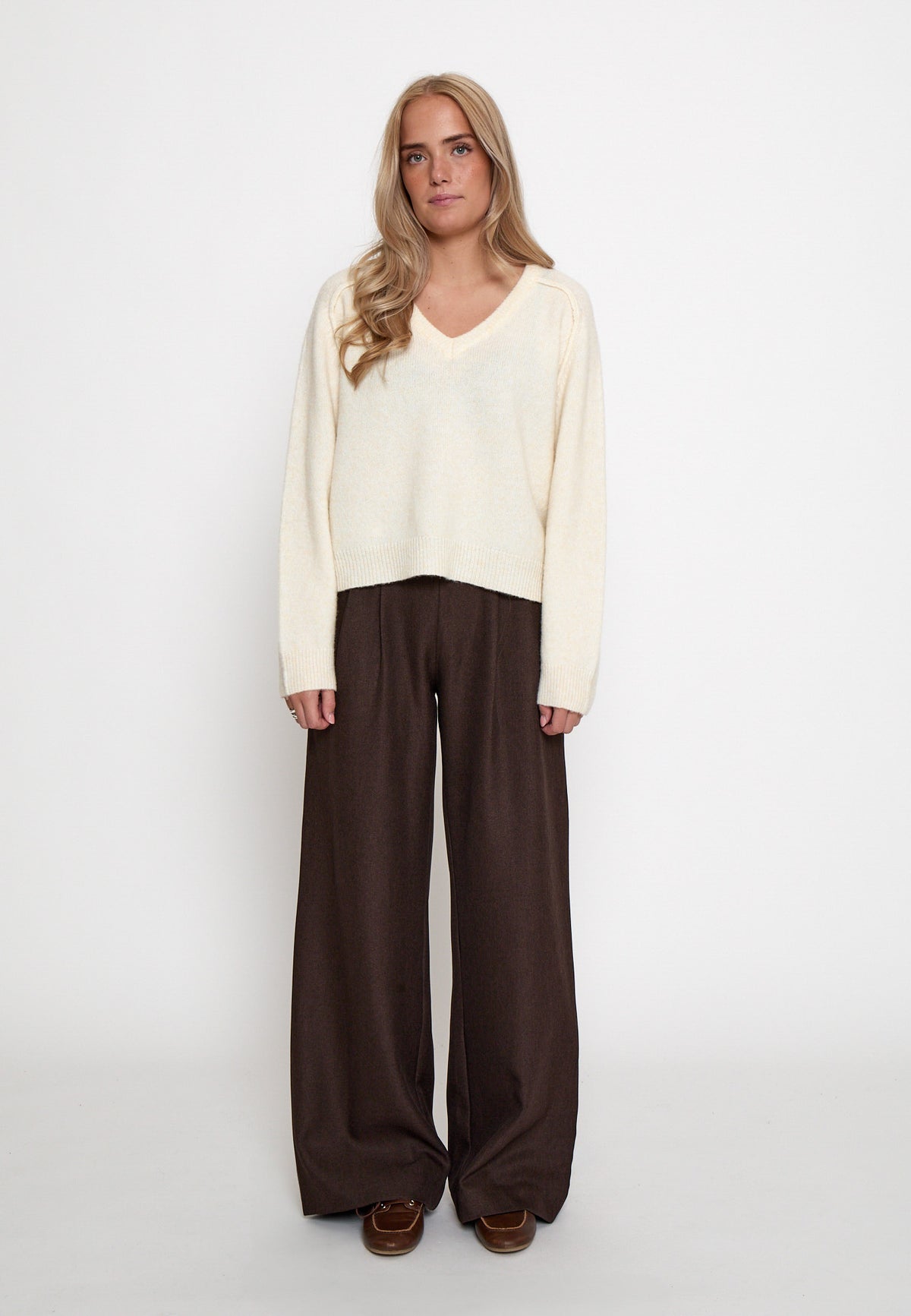 Peppercorn Tirna RWS V-neck Pullover – Fog Sand