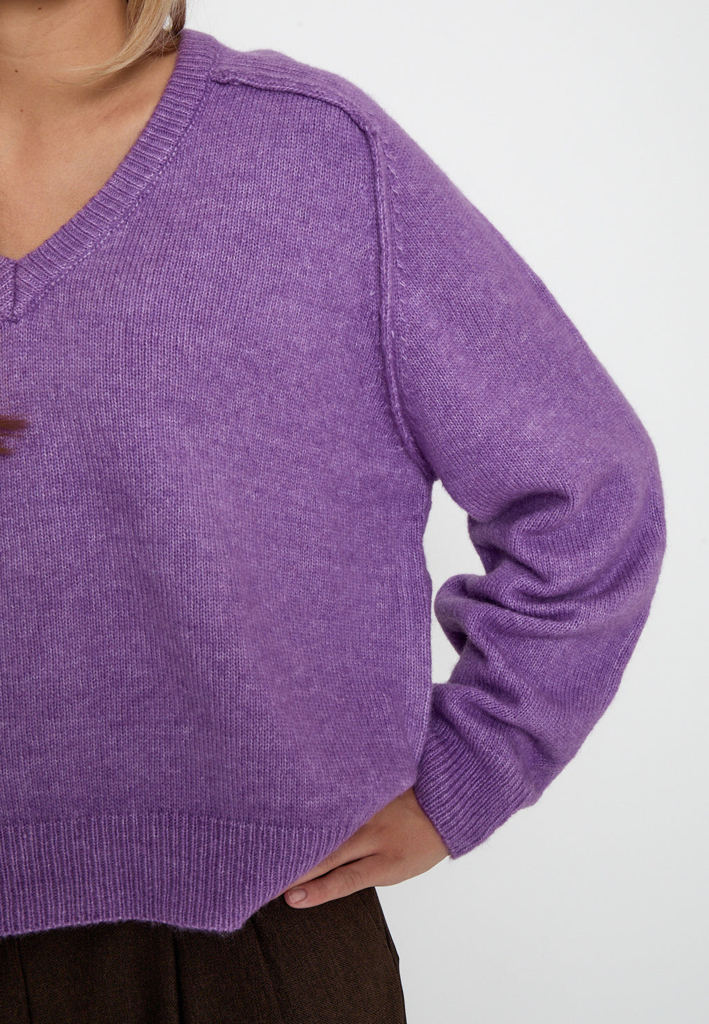 Peppercorn Tirna RWS V-neck Pullover – Bellflower melange